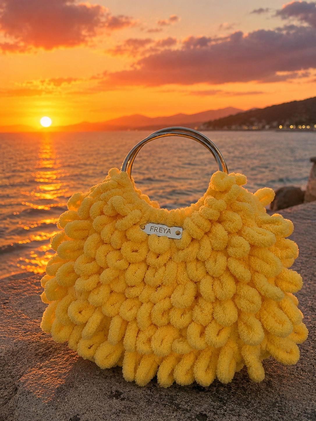 Aelia Golden Sunset