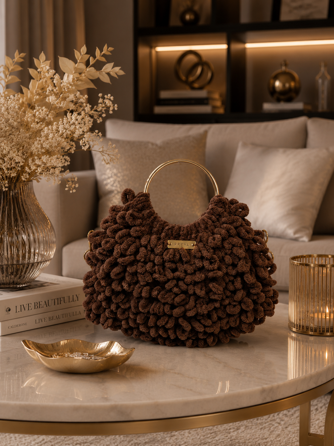 Aelia Brown Étoile Bag – Η απόλυτη chic τσάντα που δείχνει πολυτέλεια σε κάθε βήμα