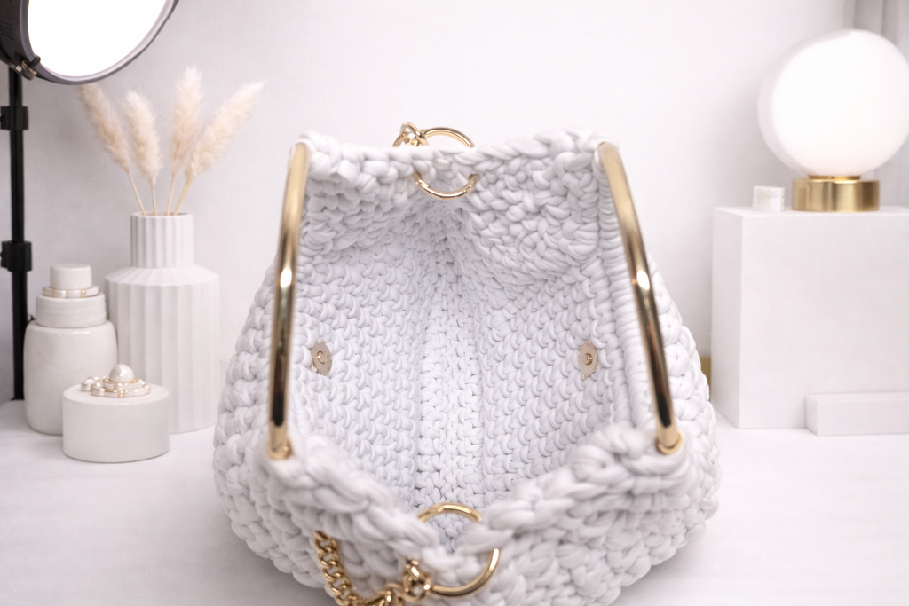 Freya Sagi White Bag – Pure Luxury, No Effort