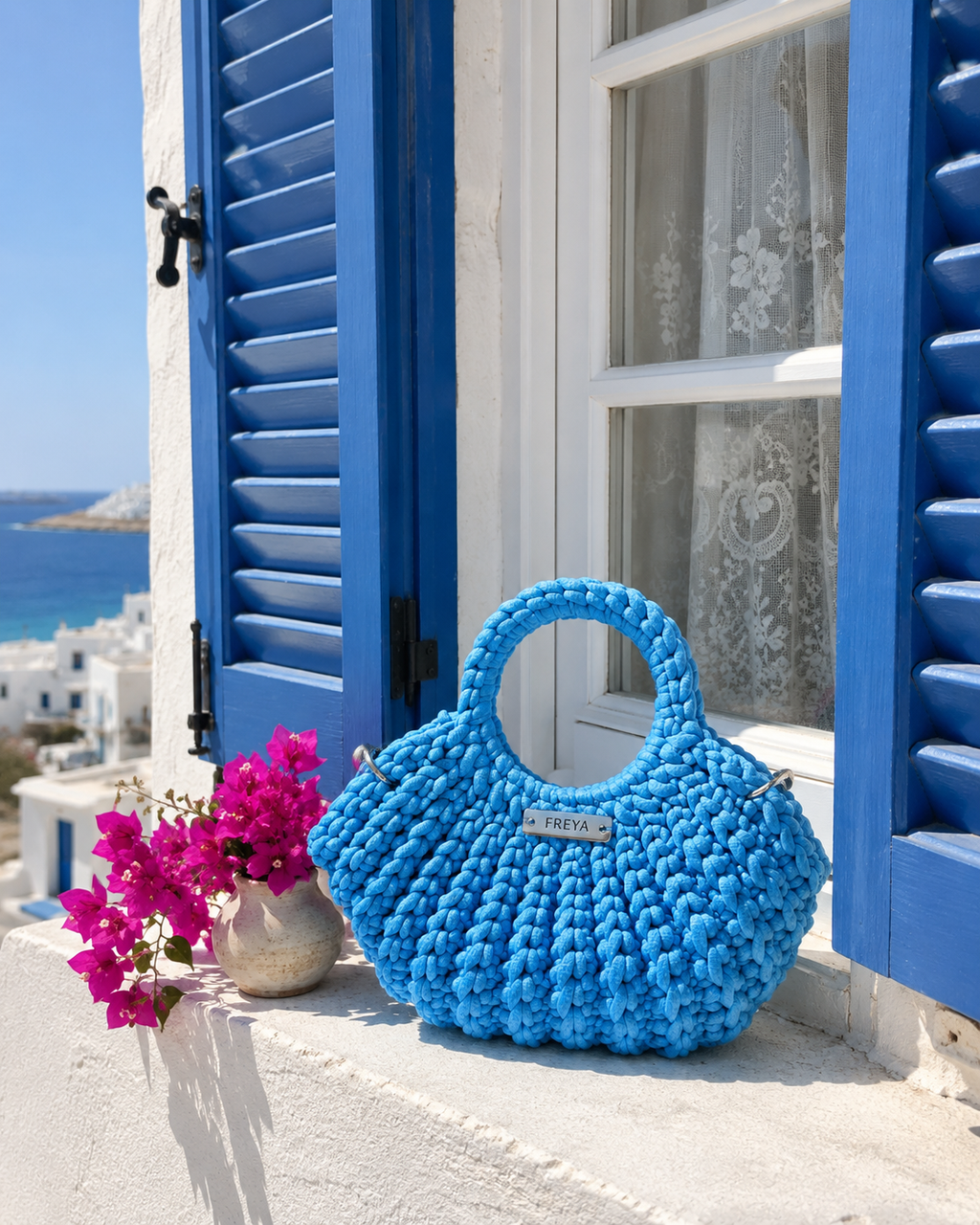 Aegean Azur. Η απόχρωση του Αιγαίου, μεταμορφώμενη σε τεχνη