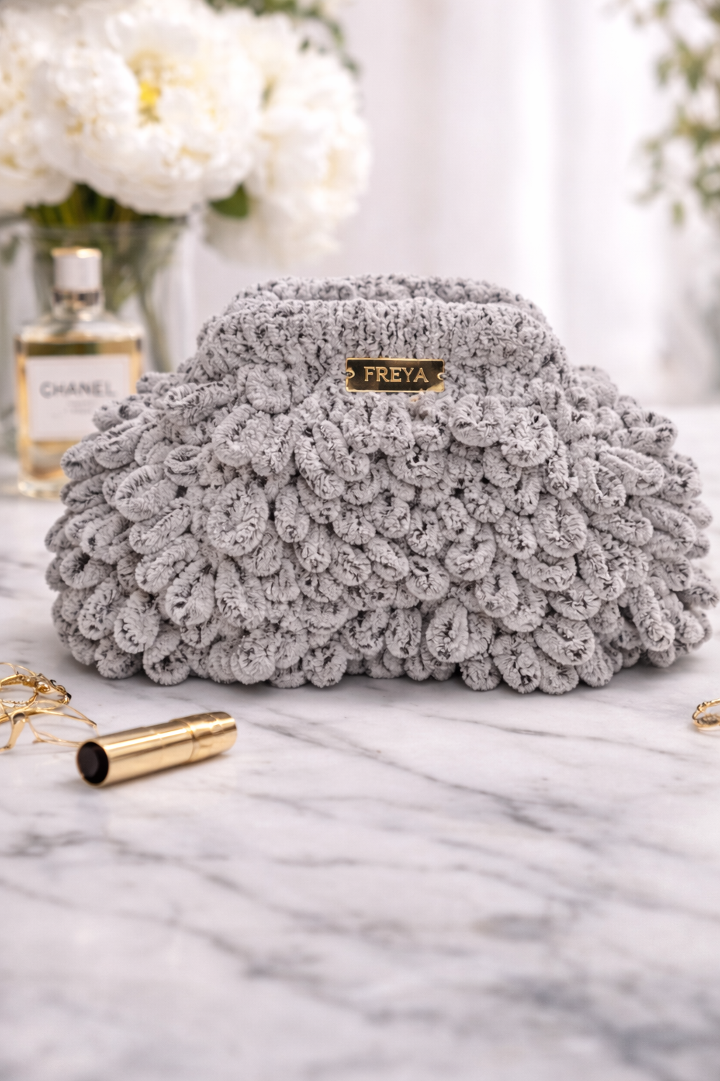 Freya Monochrome Dot Bag – Χειροποίητη Statement Τσάντα